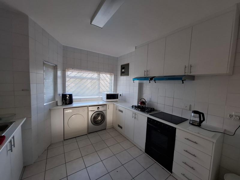 To Let 2 Bedroom Property for Rent in Rondebosch Western Cape